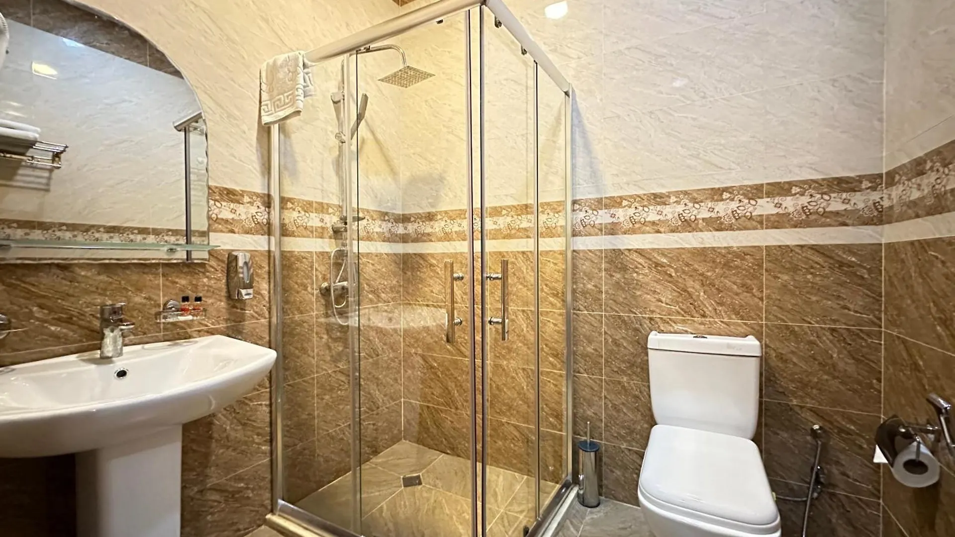Istanbul Gold Hotel 바쿠 3*,